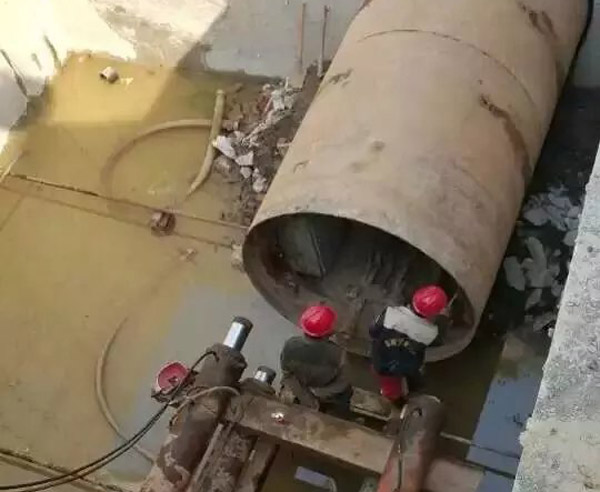 雨水管道非開挖頂管機(jī)施工價(jià)格多少錢一米？